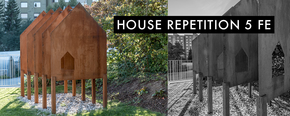 House Repetition 5 Fe Skulptur Kunst am Bau2